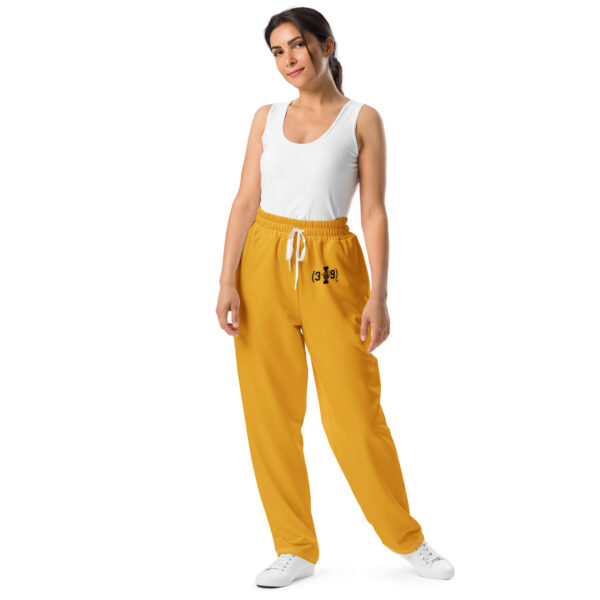 (3I9) Heartfelt Wave Black Yellow - Unisex Joggers