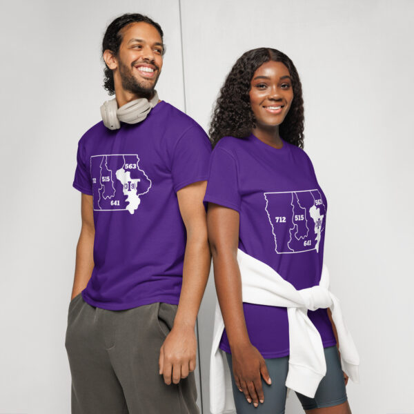(3I9) IOWA AREA CODES – Unisex T-Shirt - Image 3